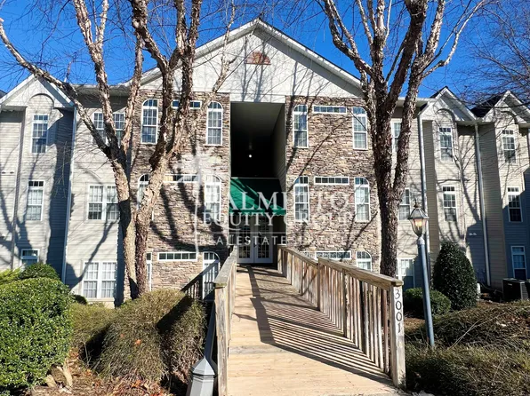 3001 Greystone Point Unit F, Greensboro, NC 27410