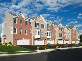 180 Saddlebrook Dr, Bensalem, PA 19020