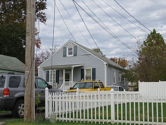 2nd image of 108 2nd Ave S