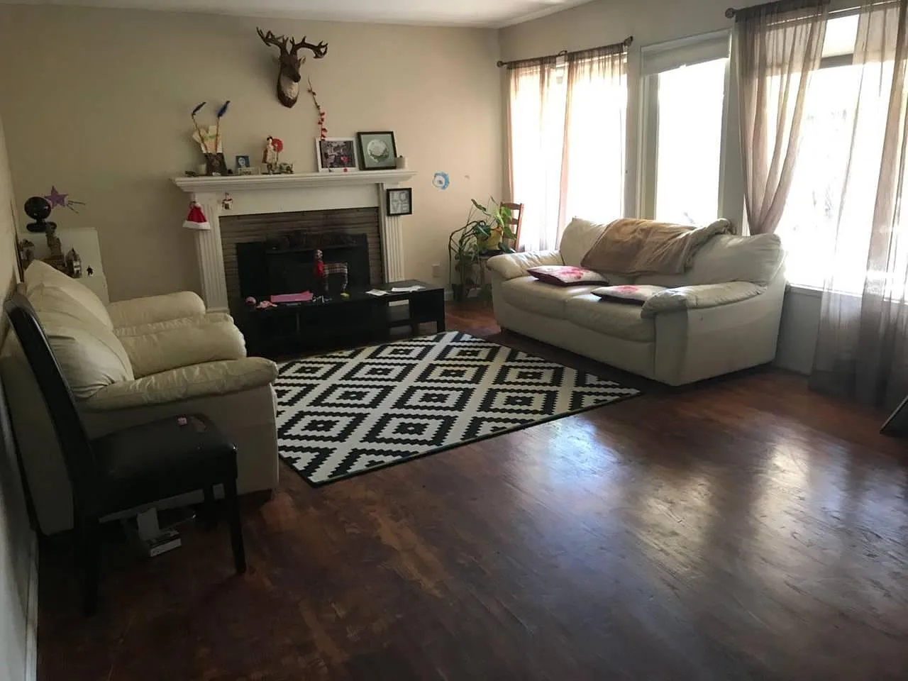 2129 Tamie Ln photo 1