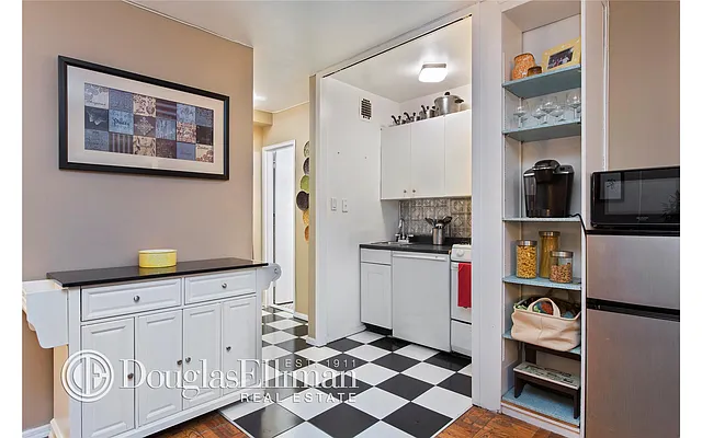 Sold by Douglas Elliman | media 7