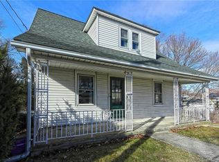 15 Overlook St, West Haven, CT 06516
