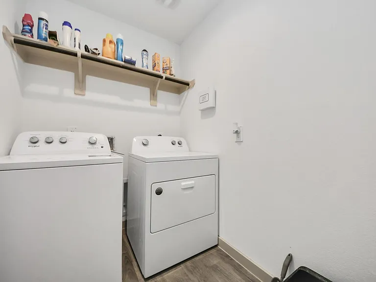 7706 Caspian Ranch Dr — Photo 10