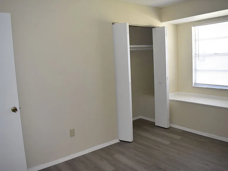3134 Edgewood Dr NE — Photo 24