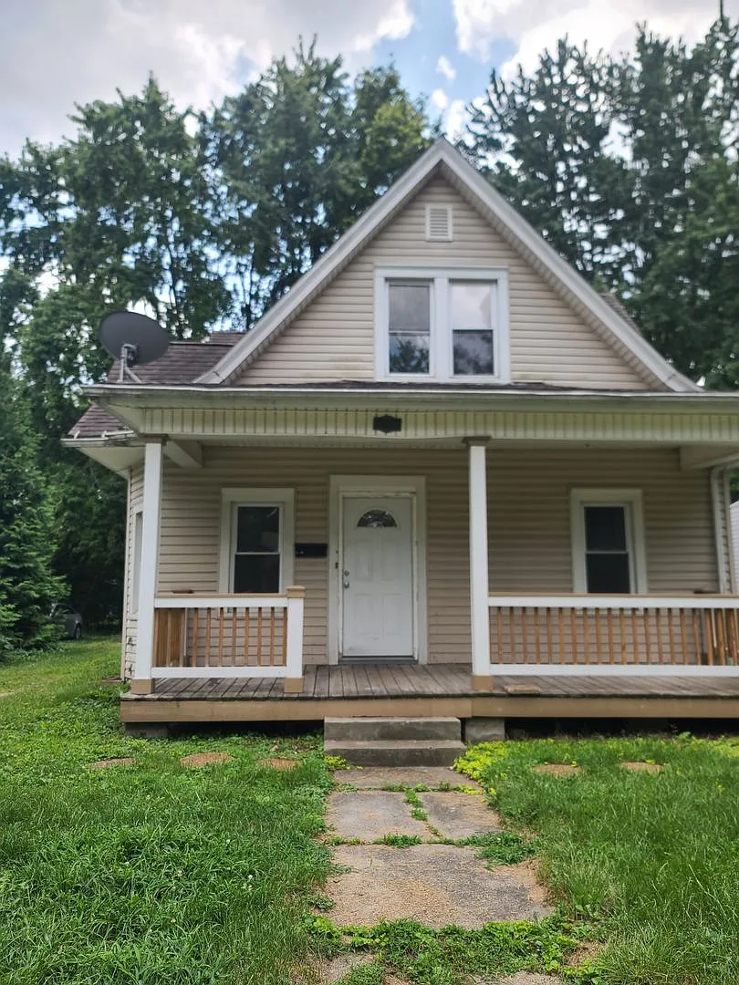 1011 W Tremont St. — Photo 4