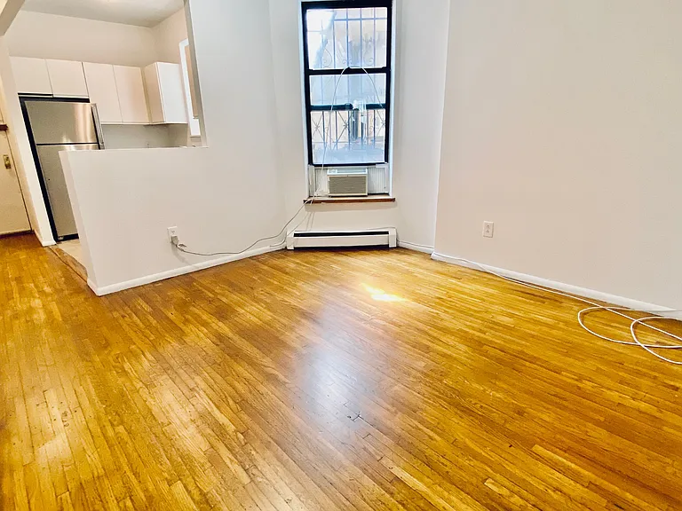 417 E 12th St #3B — Photo 9