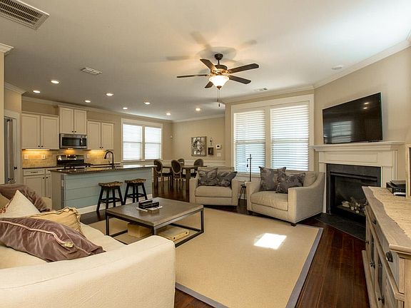 4th image of 2825 Americus Dr