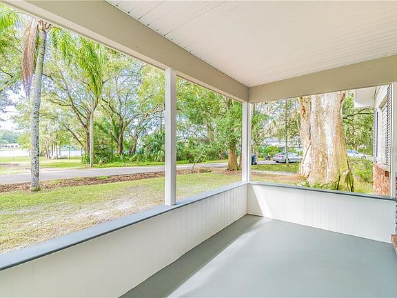 4th image of 3802 Lakeshore Dr