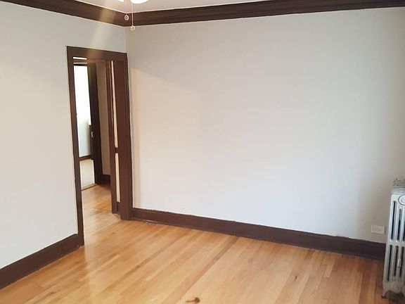 3rd image of 4207 W Fullerton Ave #1