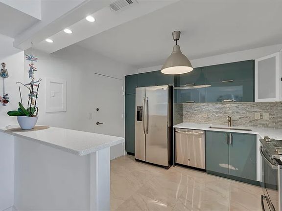 5th image of 1001 91st St APT 606