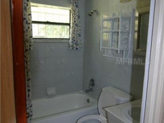 3rd image of 7018 W Livingston St
