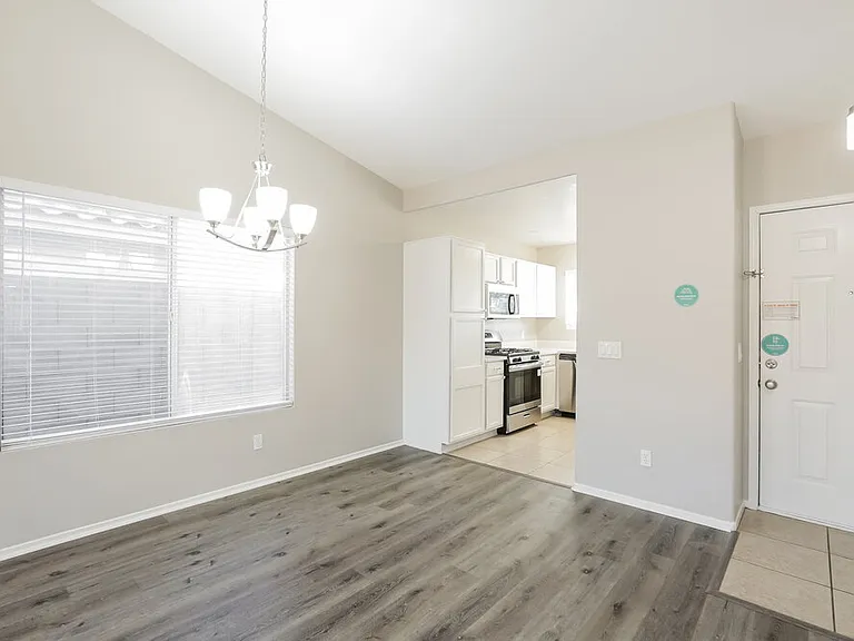 16183 W Buchanan St — Photo 6
