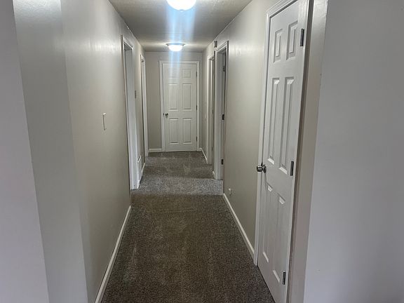 5th image of 3176 Klages Blvd
