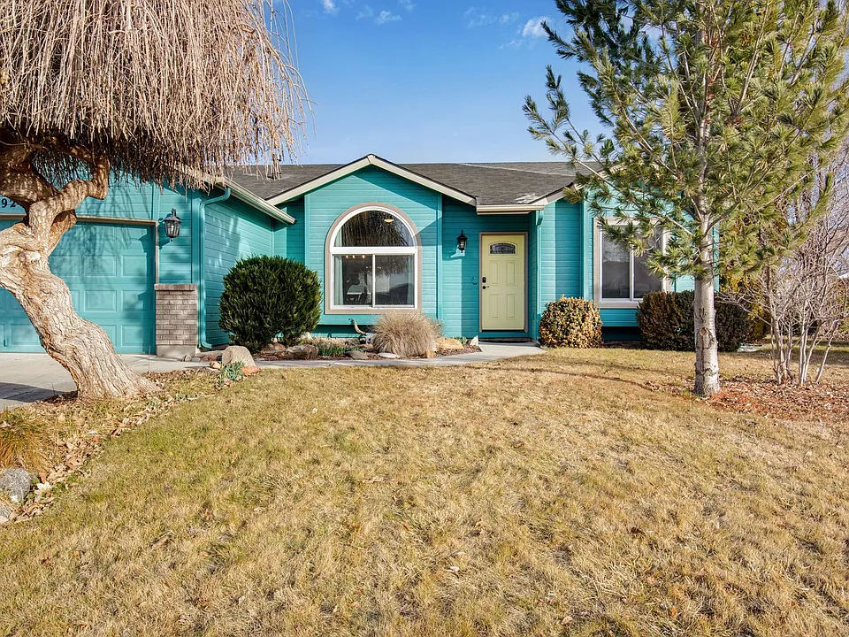 7292 Newbrook Dr