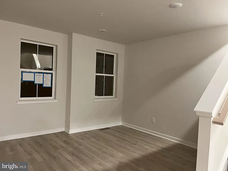 114 Continental Way — Photo 21