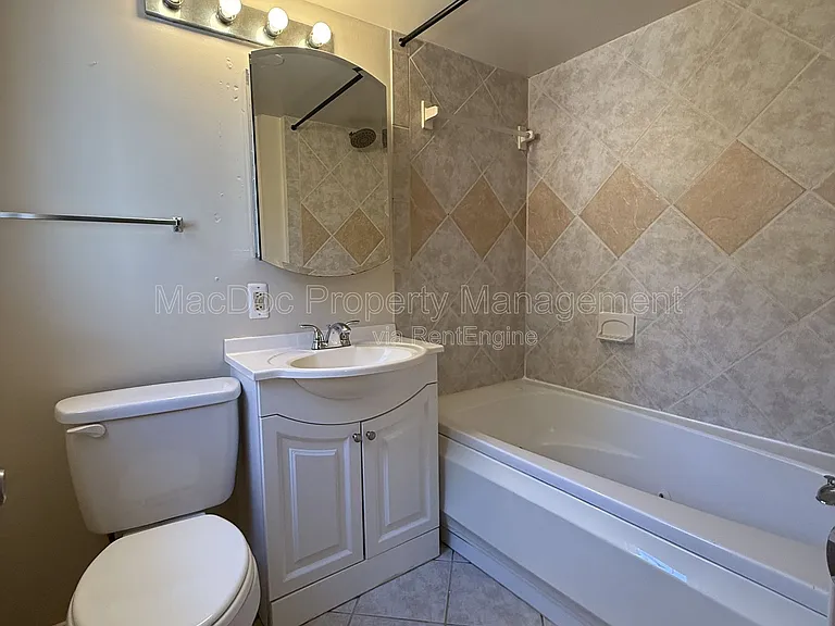 1414 Princess Anne St — Photo 17