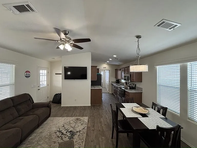 8700 E University Dr #423 — Photo 4