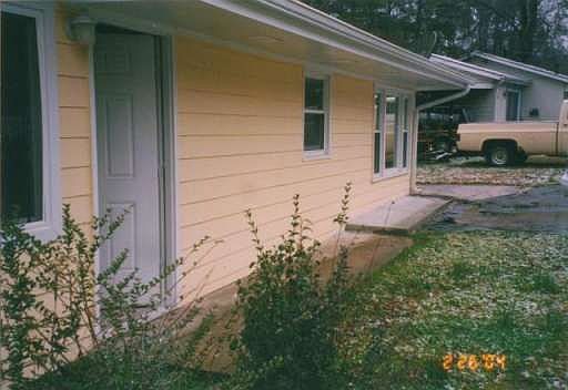 1st image of 2931 Hall Dr SE