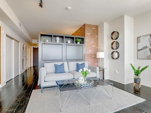 4th image of 88 E San Fernando St Unit 1704