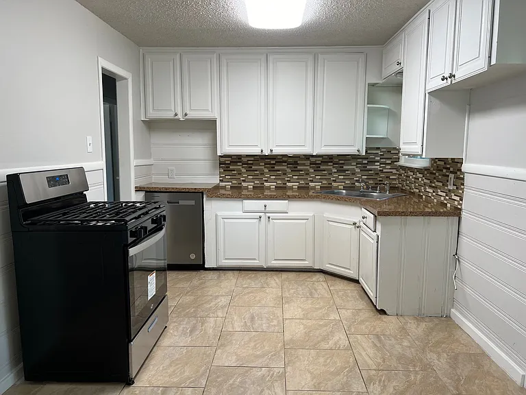 213 Wanda Way #1 — Photo 12