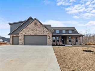 2517 Fairway Cir, Pea Ridge, AR 72751