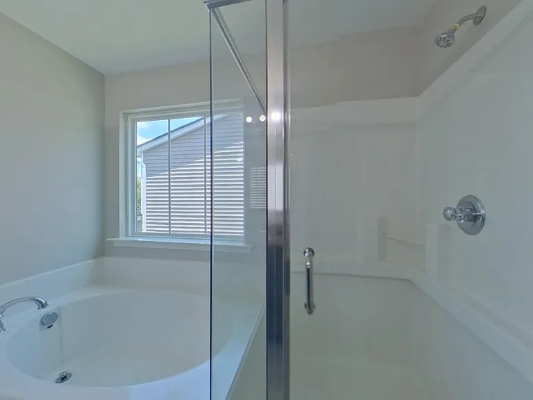 423 Lanyard Ln — Photo 9