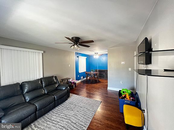 4th image of 510 Ruby Dr