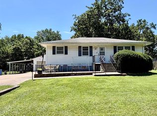 131 E Dayton Ave, Burlingame, KS 66413