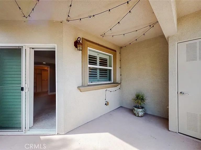 11540 Moorpark St #103 — Photo 21