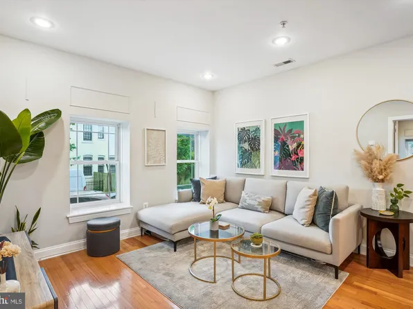 660 Morton Pl NE APT 4, Washington, DC 20002