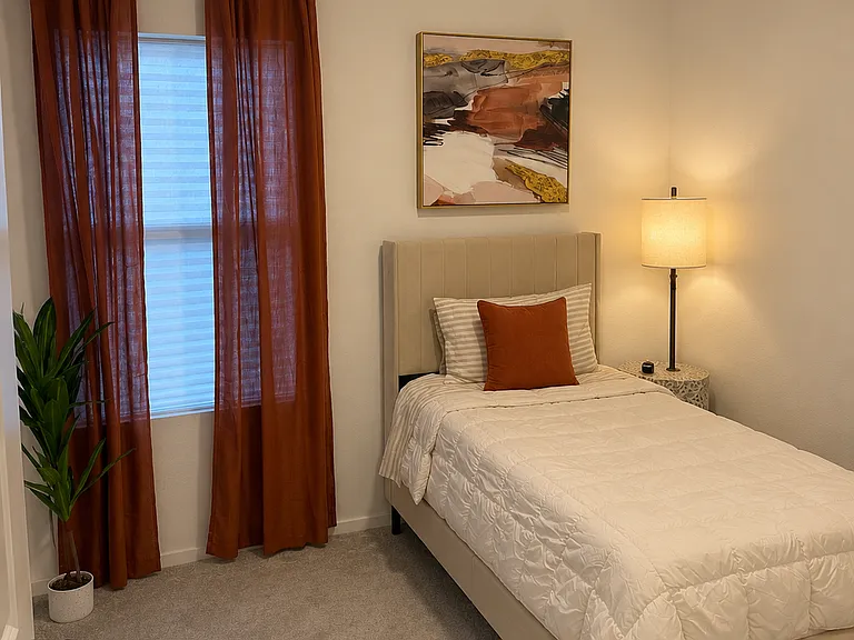 2167 Salinas Dr — Photo 2