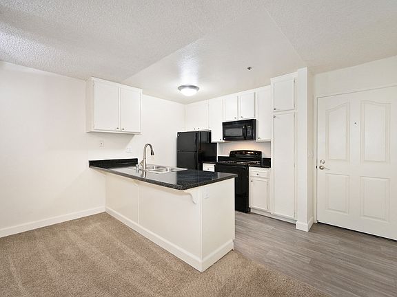 2nd image of 2170 Carol View Dr #D313
