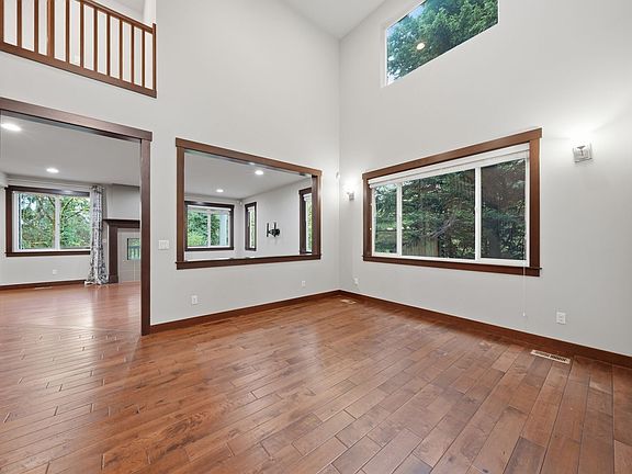 4th image of 13310 89th Ave NE