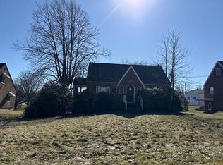 217 Highfield Rd, Butler, PA 16001