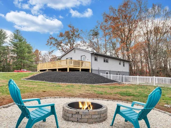 814 Callaway Rd, Callaway, VA 24151