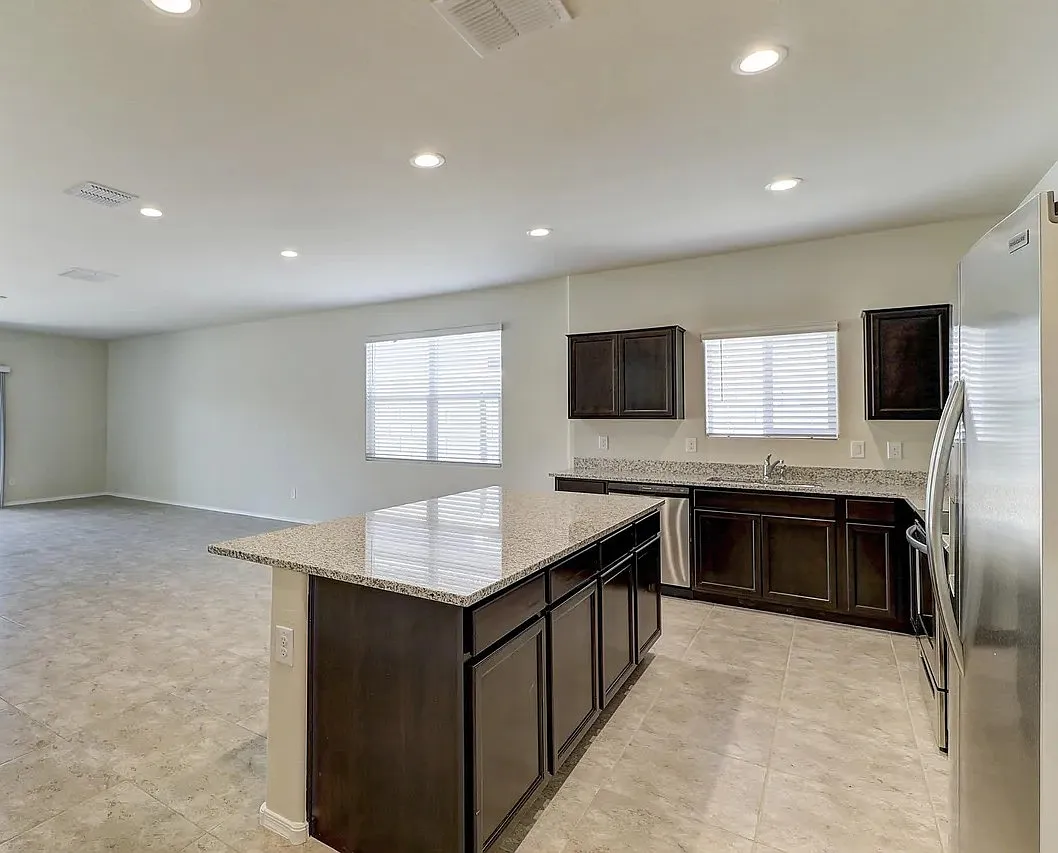 4 bed, 1795 sqft, $2,200 — Photo 1