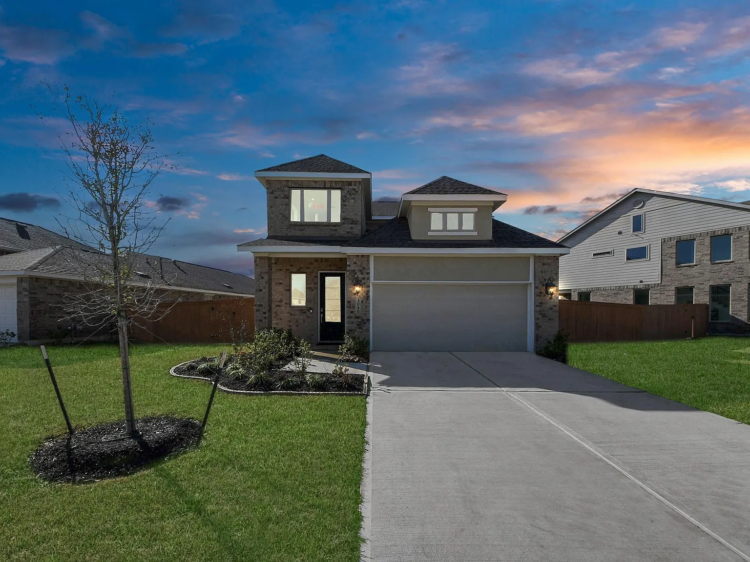 5 bed, 3.5 bath, 2553 sqft, $3,000 — Photo 2