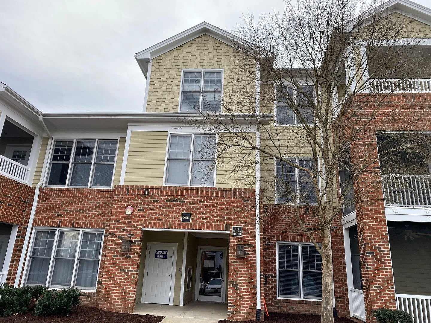 Charming 1-Bedroom Home in Secure Cary Location with Modern Finishes! — Photo 1