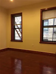 Rented by R New York