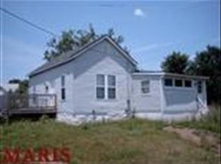 604 E Pratt St, De Soto, MO 63020