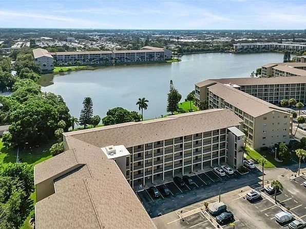 4200 Heron Way #B-302, Bradenton, FL 34205