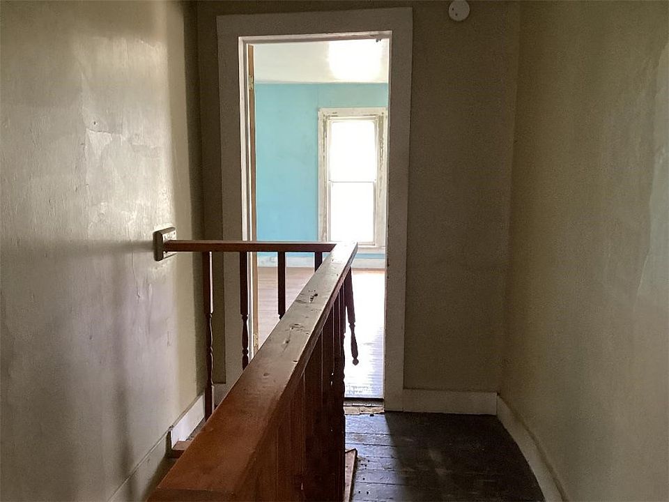 7th image of 12 Hancock Rd