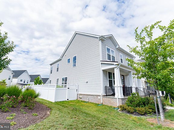 2nd image of 41914 Spring Air Dr