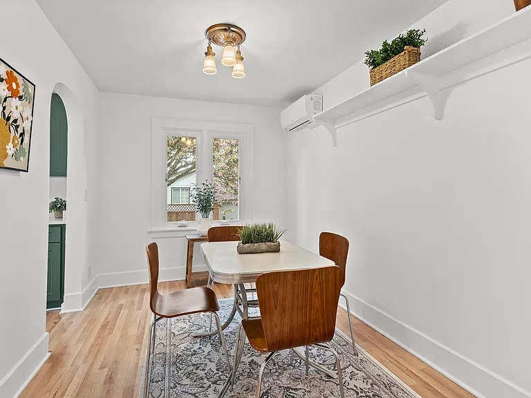 1346 NW Couch St — Photo 2