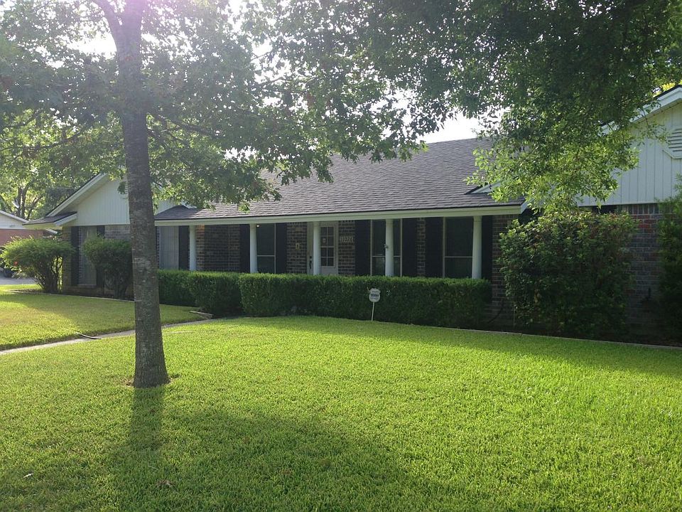 Great curb appeal