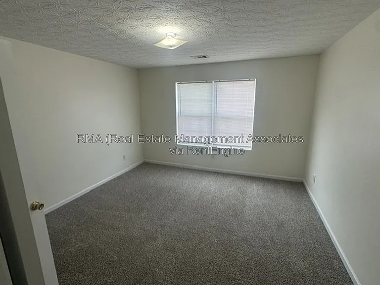 1330 Labonte Pkwy — Photo 6