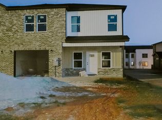 254 Beau Claire Cir, Byron, GA 31008