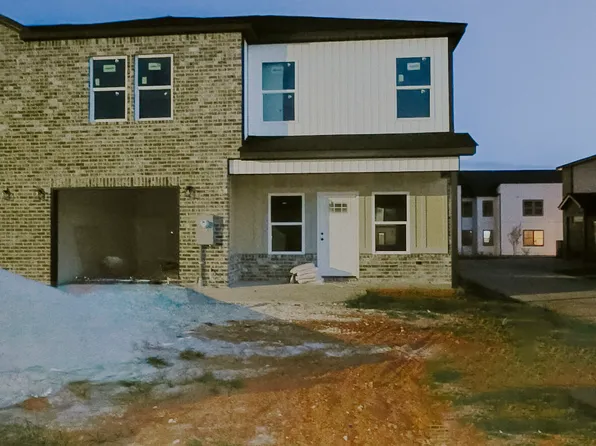 254 Beau Claire Cir, Byron, GA 31008