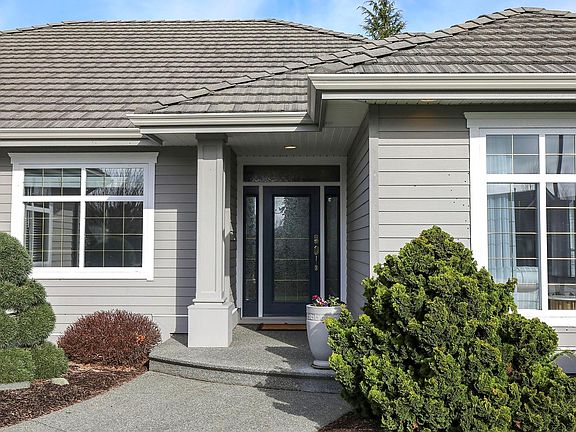 4th image of 3382 Royal Vista Way