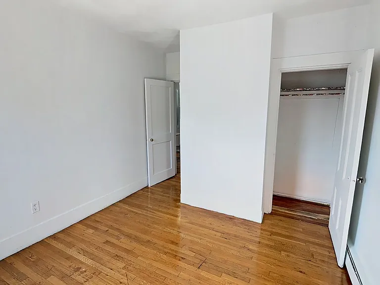 148 5th St #6 — Photo 14